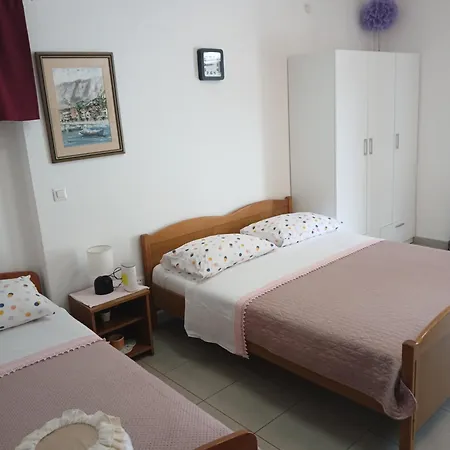 Andrijasevic * Μακάρσκα